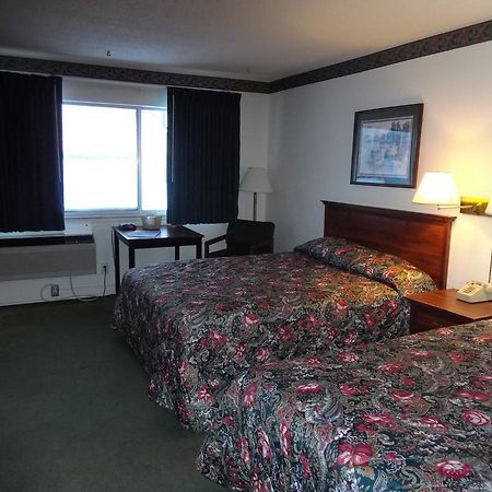Cadillac Sands Resort Екстериор снимка