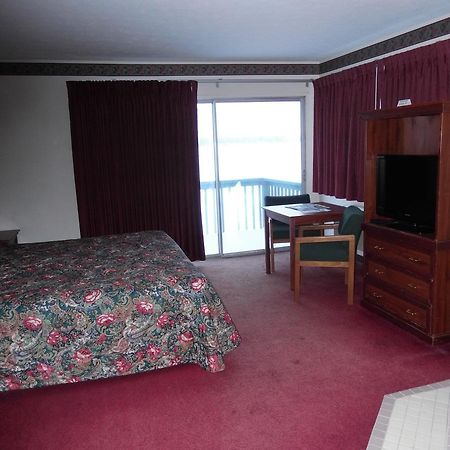 Cadillac Sands Resort Екстериор снимка