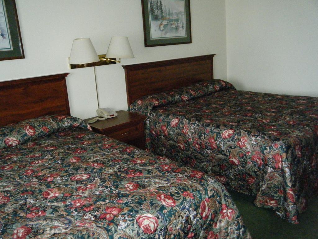 Cadillac Sands Resort Стая снимка