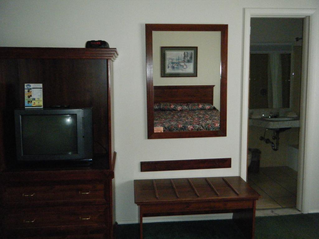 Cadillac Sands Resort Стая снимка