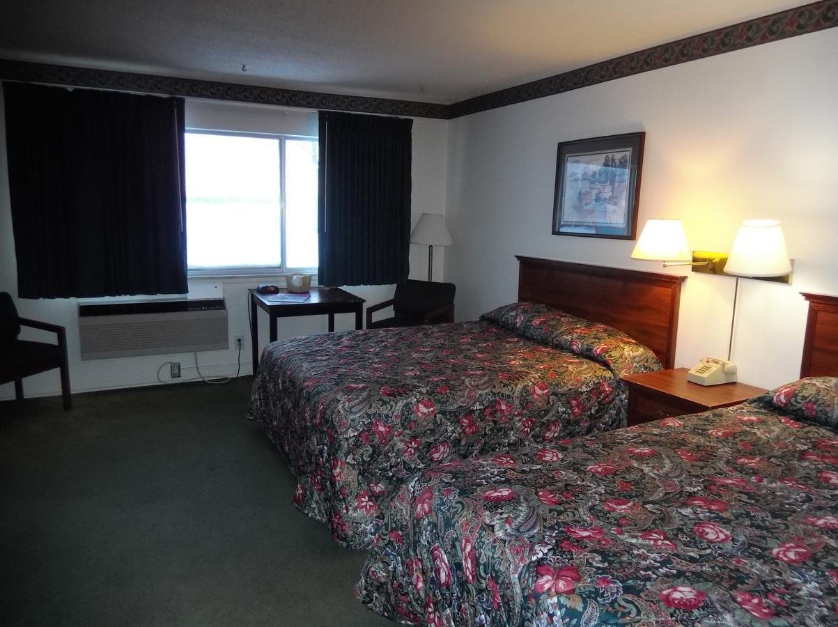 Cadillac Sands Resort Екстериор снимка