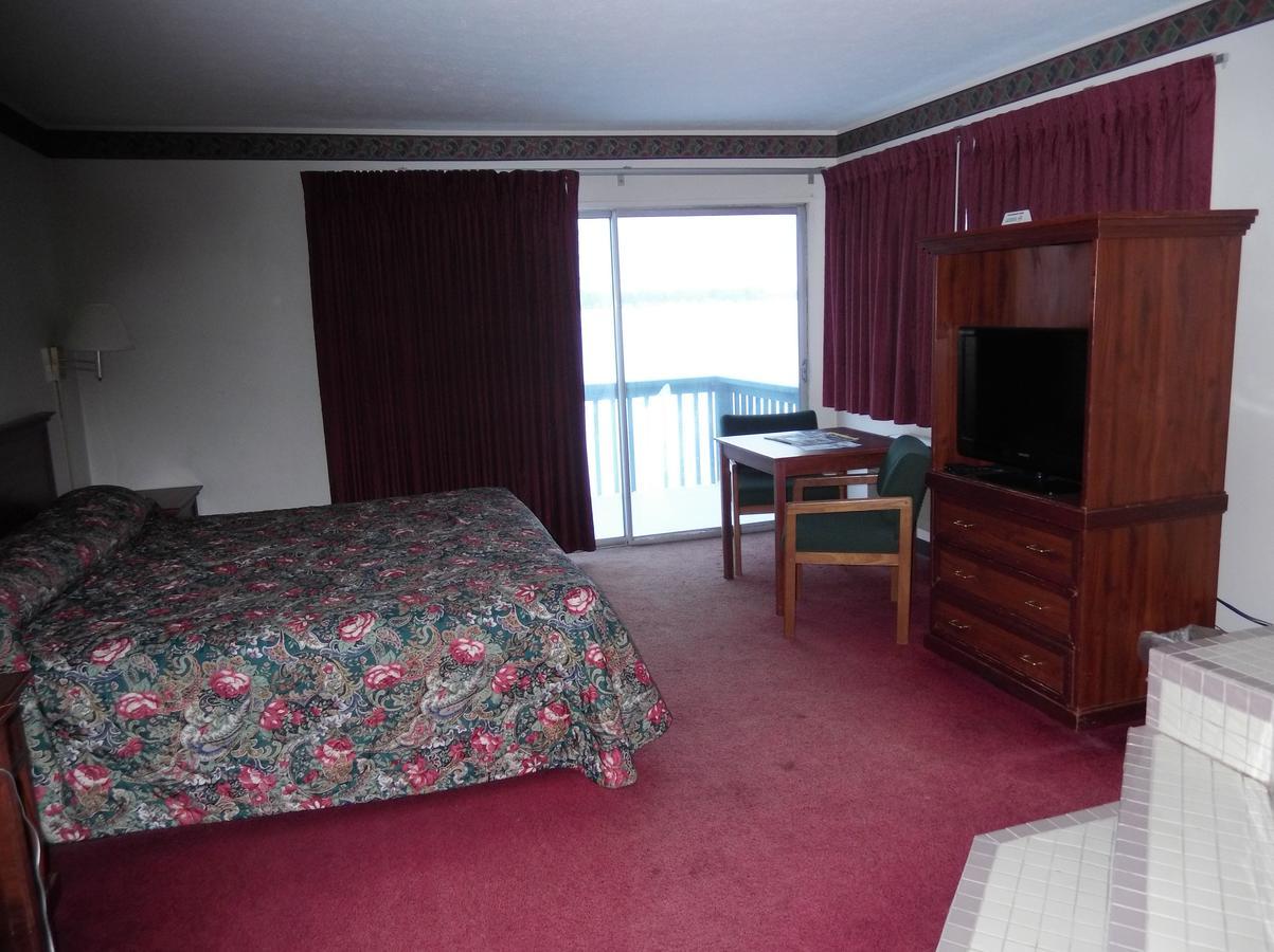 Cadillac Sands Resort Екстериор снимка