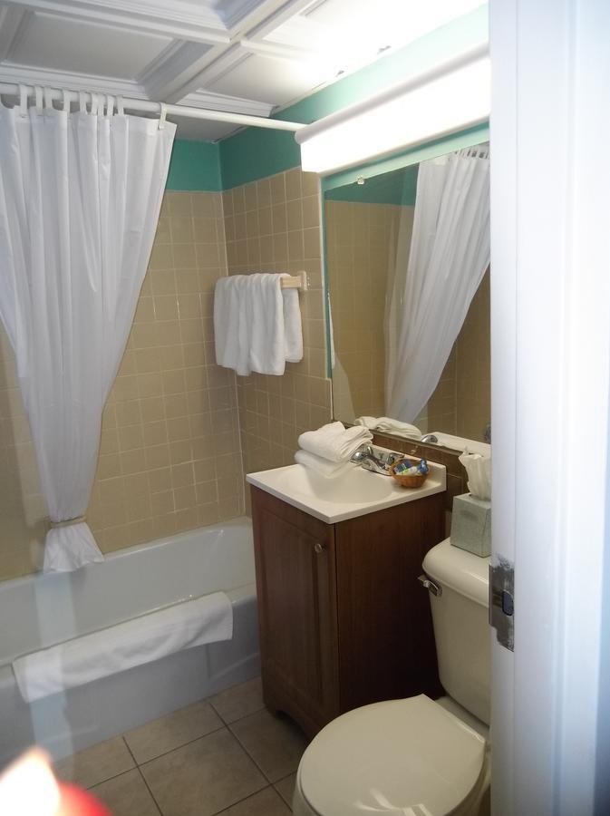 Cadillac Sands Resort Екстериор снимка